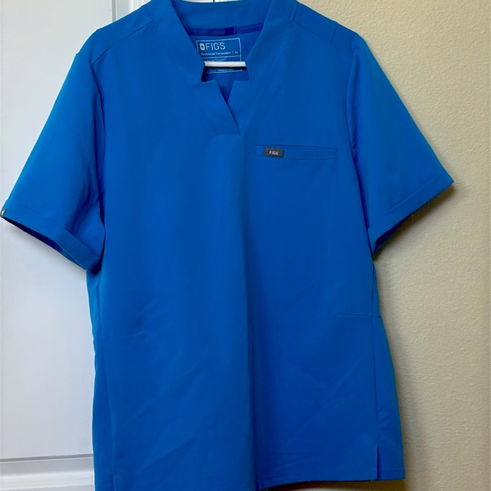 Figs Siya Scrub top